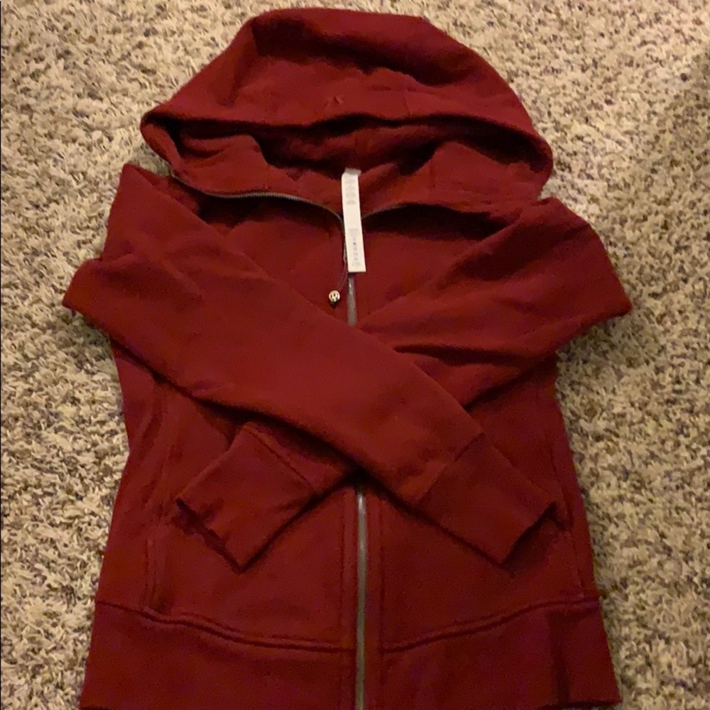 Lululemon scuba zip size 4